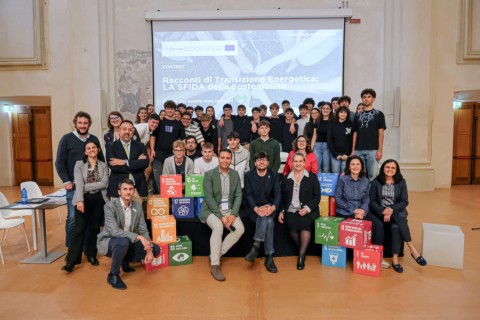 CONTEST "Racconti di transizione energetica: la  SFIDA della sostenibilità"